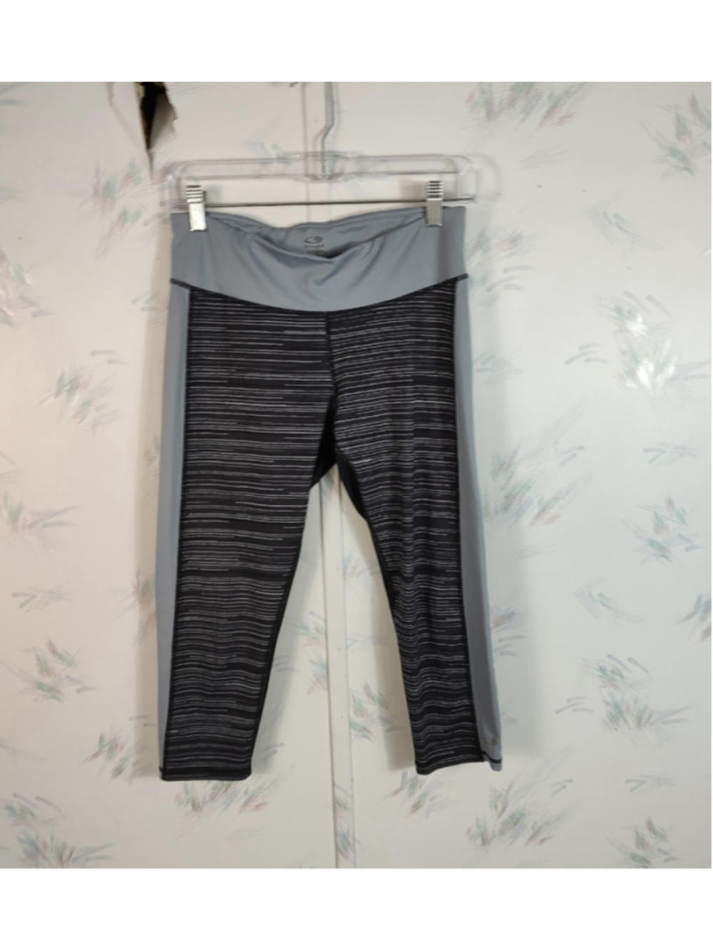 Women's Champion Duo Dry Leggings Size m Black Grey Athletic Pants